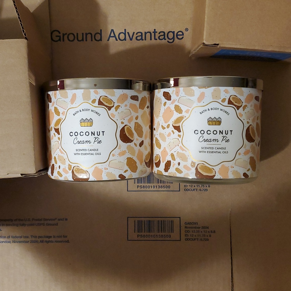 2 X Bath & Body Works Coconut Cream Pie 14.5oz 3-wick candle BBW Reserved